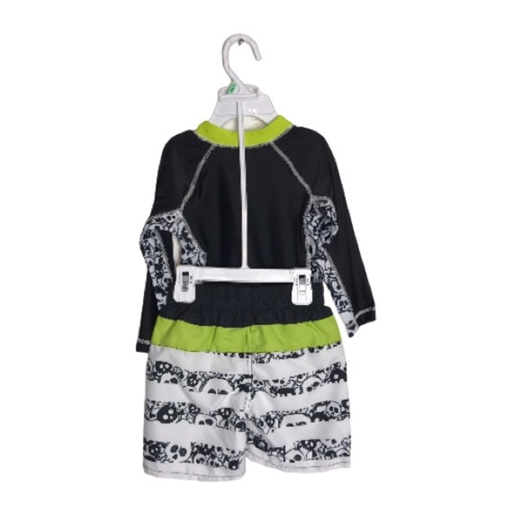 NWT Crossbone Rashguard 2-Piece Swim Set - Picture 2 of 16